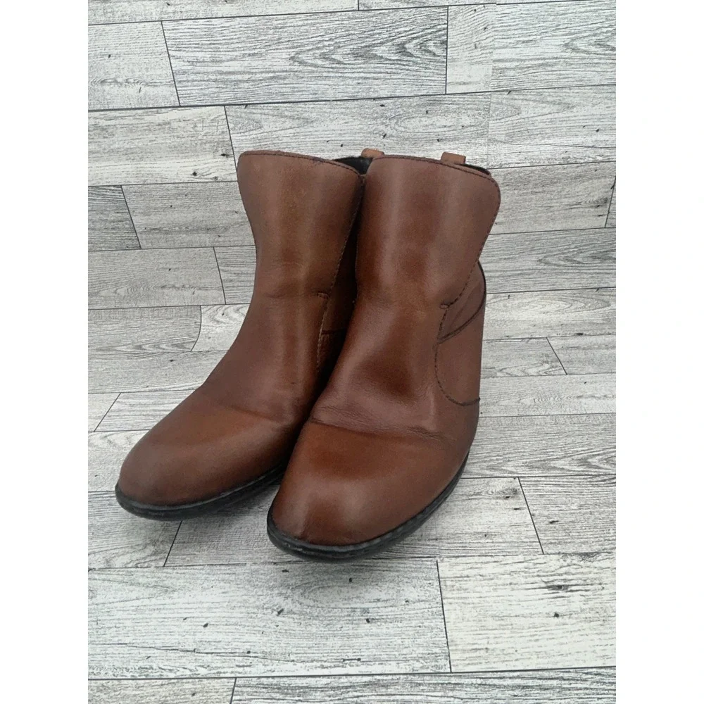 Born Brown Leather Ankle Boots Womens 9.5 M/W‎ Casual Western Heel Comfort Shoes